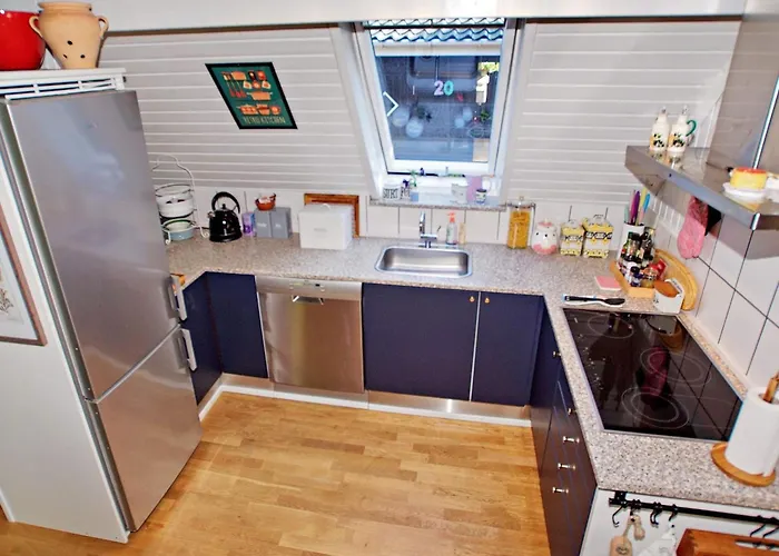 6 Person In Hemmet-by Traum Hemmet