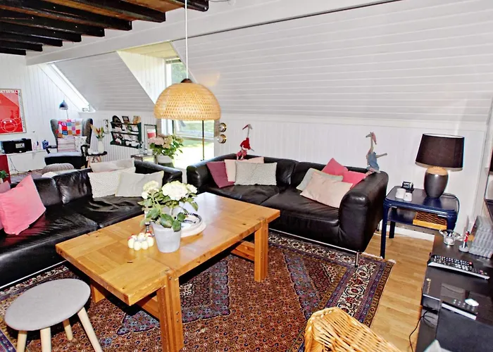 6 Person In Hemmet-by Traum Hemmet
